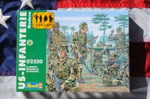 images/productimages/small/US INFANTRY Modern Revell 02520 voor.jpg